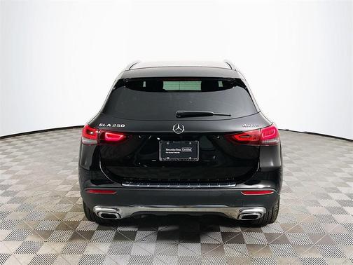 2022 Mercedes-Benz GLA 250 Base 4MATIC