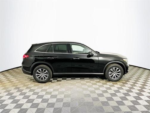2026 Mercedes-Benz GLC 300 Base 4MATIC