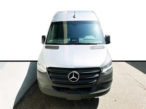 2025 Mercedes-Benz Sprinter 2500 High Roof