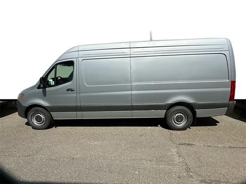 2025 Mercedes-Benz Sprinter 2500 High Roof