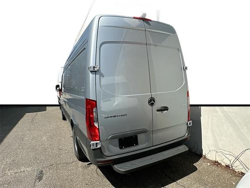 2025 Mercedes-Benz Sprinter 2500 High Roof