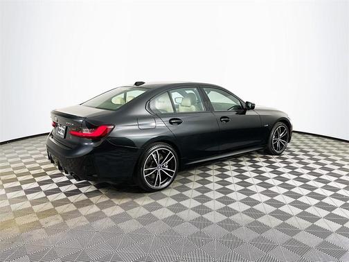 2023 BMW 330e xDrive