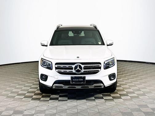 White 2022 Mercedes-Benz GLB 250 Base 4MATIC