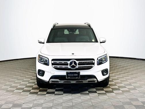 White 2022 Mercedes-Benz GLB 250 Base 4MATIC