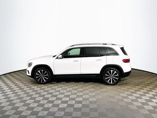 White 2022 Mercedes-Benz GLB 250 Base 4MATIC