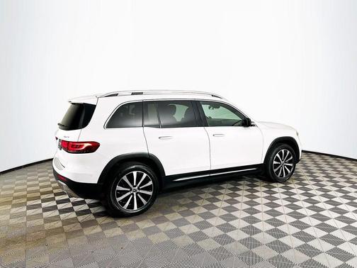 White 2022 Mercedes-Benz GLB 250 Base 4MATIC