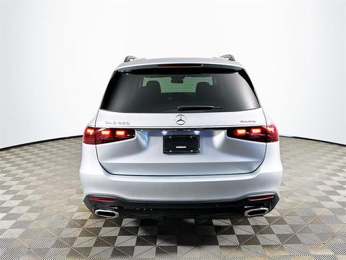 2026 Mercedes-Benz GLS 450 