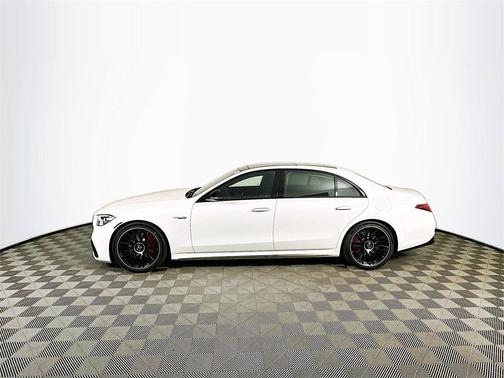 2025 Mercedes-Benz AMG S 63 E Base