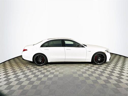 2025 Mercedes-Benz AMG S 63 E Base