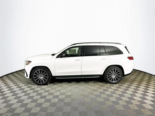 2026 Mercedes-Benz GLS 580