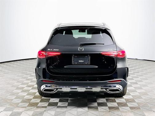 2025 Mercedes-Benz GLC 300 Base 4MATIC