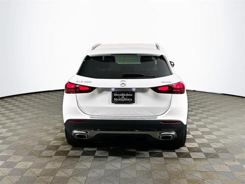 2025 Mercedes-Benz GLA 250 Base 4MATIC