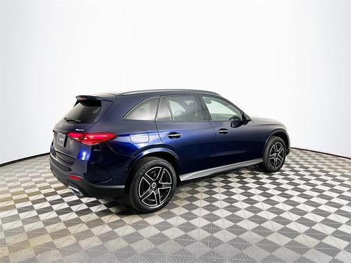 2023 Mercedes-Benz GLC 300 Base 4MATIC