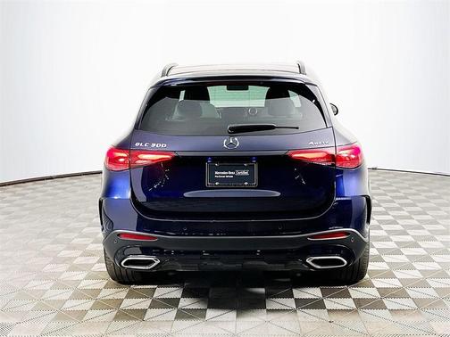 2023 Mercedes-Benz GLC 300 Base 4MATIC