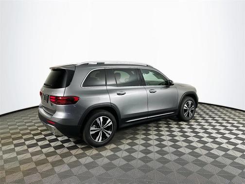 2026 Mercedes-Benz GLB 250 Base 4MATIC