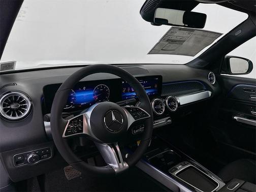 2026 Mercedes-Benz GLB 250 Base 4MATIC