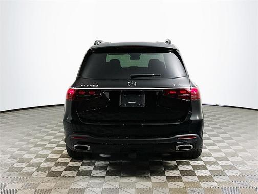 2026 Mercedes-Benz GLS 450 