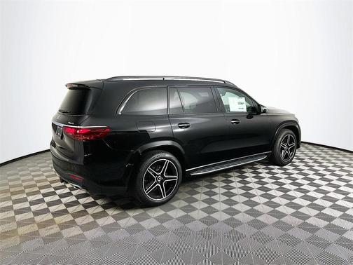 2026 Mercedes-Benz GLS 450 