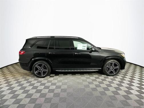 2026 Mercedes-Benz GLS 450 