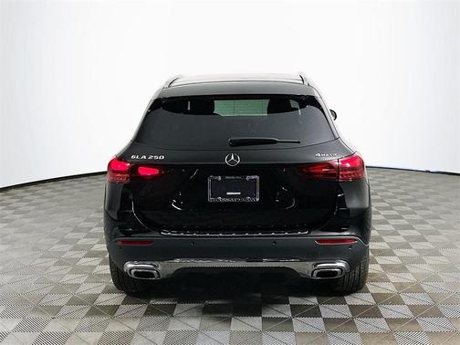 2026 Mercedes-Benz GLA 250 Base 4MATIC