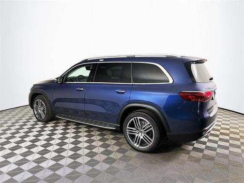 2026 Mercedes-Benz GLS 450 