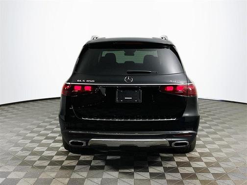2026 Mercedes-Benz GLS 450 