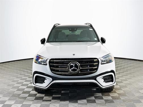2026 Mercedes-Benz GLS 580 