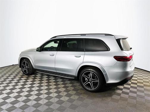 2026 Mercedes-Benz GLS 450 
