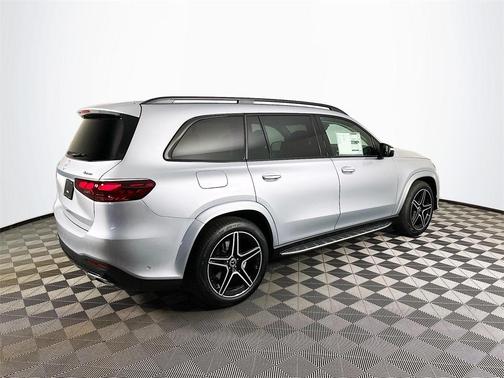 2026 Mercedes-Benz GLS 450 