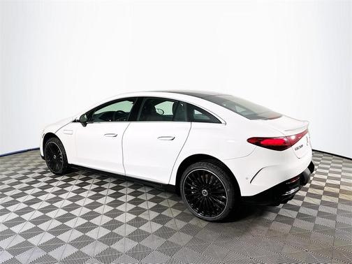 2024 Mercedes-Benz EQE 500 Base 4MATIC