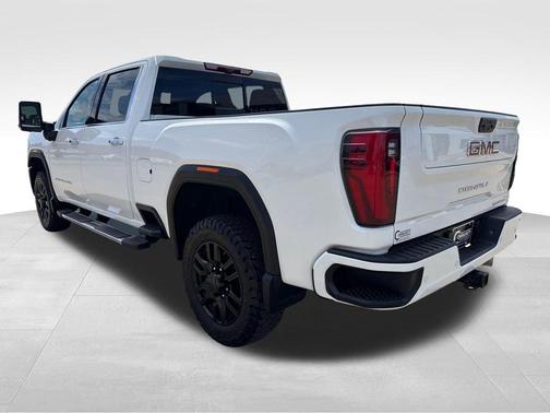 White 2024 GMC Sierra 2500 Denali