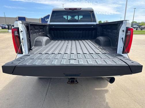 White 2024 GMC Sierra 2500 Denali