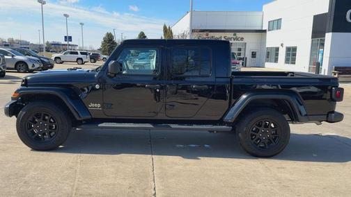 2023 Jeep Gladiator Overland