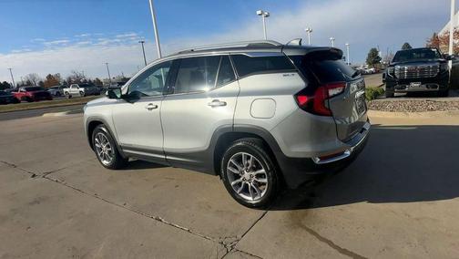 2023 GMC Terrain SLT