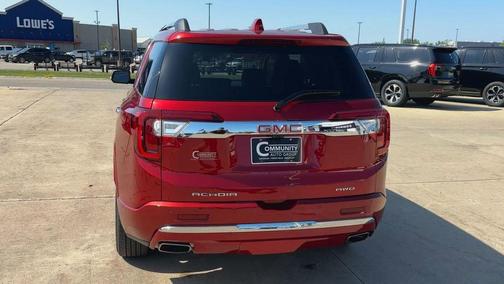 2023 GMC Acadia Denali