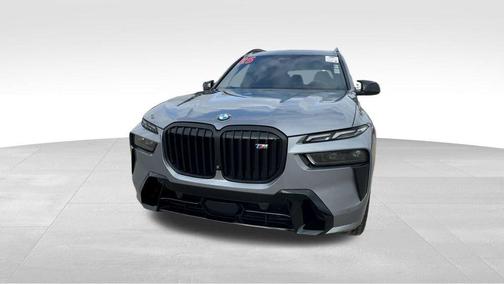 2025 BMW X7 M60i