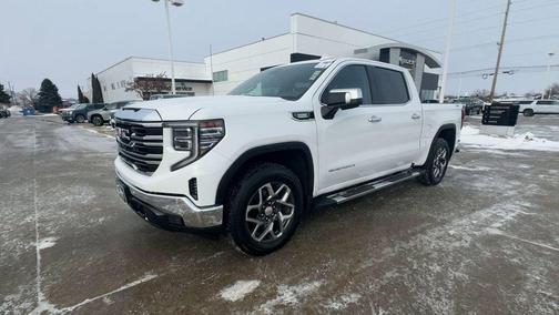 2024 GMC Sierra 1500 SLT