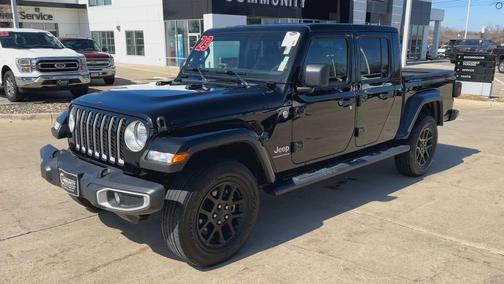 2023 Jeep Gladiator Overland