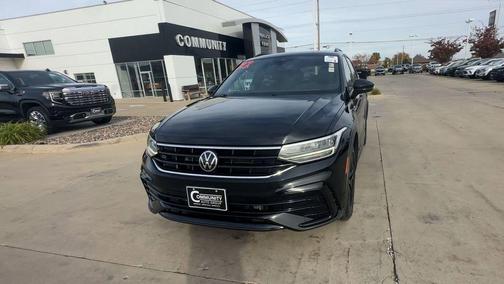 2022 Volkswagen Tiguan 2.0T SE R-Line Black