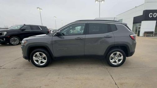 2023 Jeep Compass Latitude
