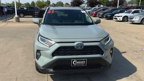 2021 Toyota RAV4 Hybrid XLE