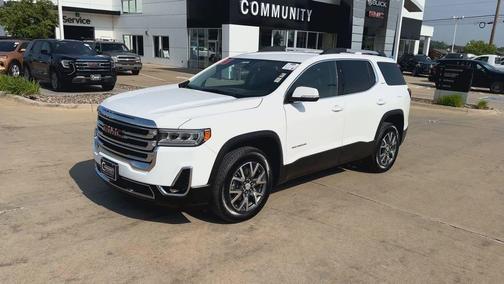 2023 GMC Acadia SLT