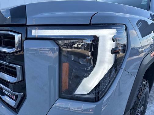 2024 GMC Sierra 2500 AT4