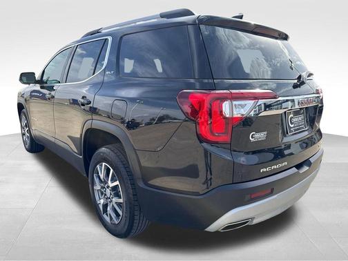 Black 2023 GMC Acadia SLT