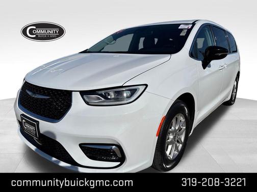 White 2024 Chrysler Pacifica Touring-L