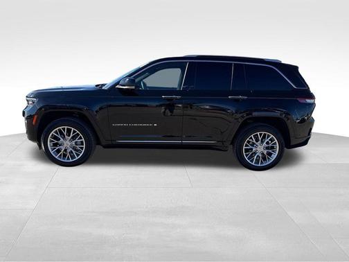 2023 Jeep Grand Cherokee Summit