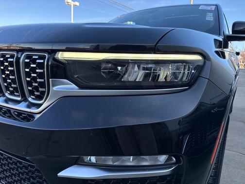 2023 Jeep Grand Cherokee Summit