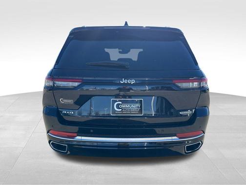 2023 Jeep Grand Cherokee Summit