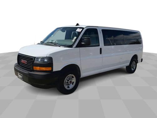 2023 GMC Savana 3500 LS