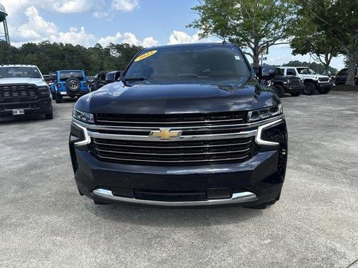 2023 Chevrolet Suburban LT